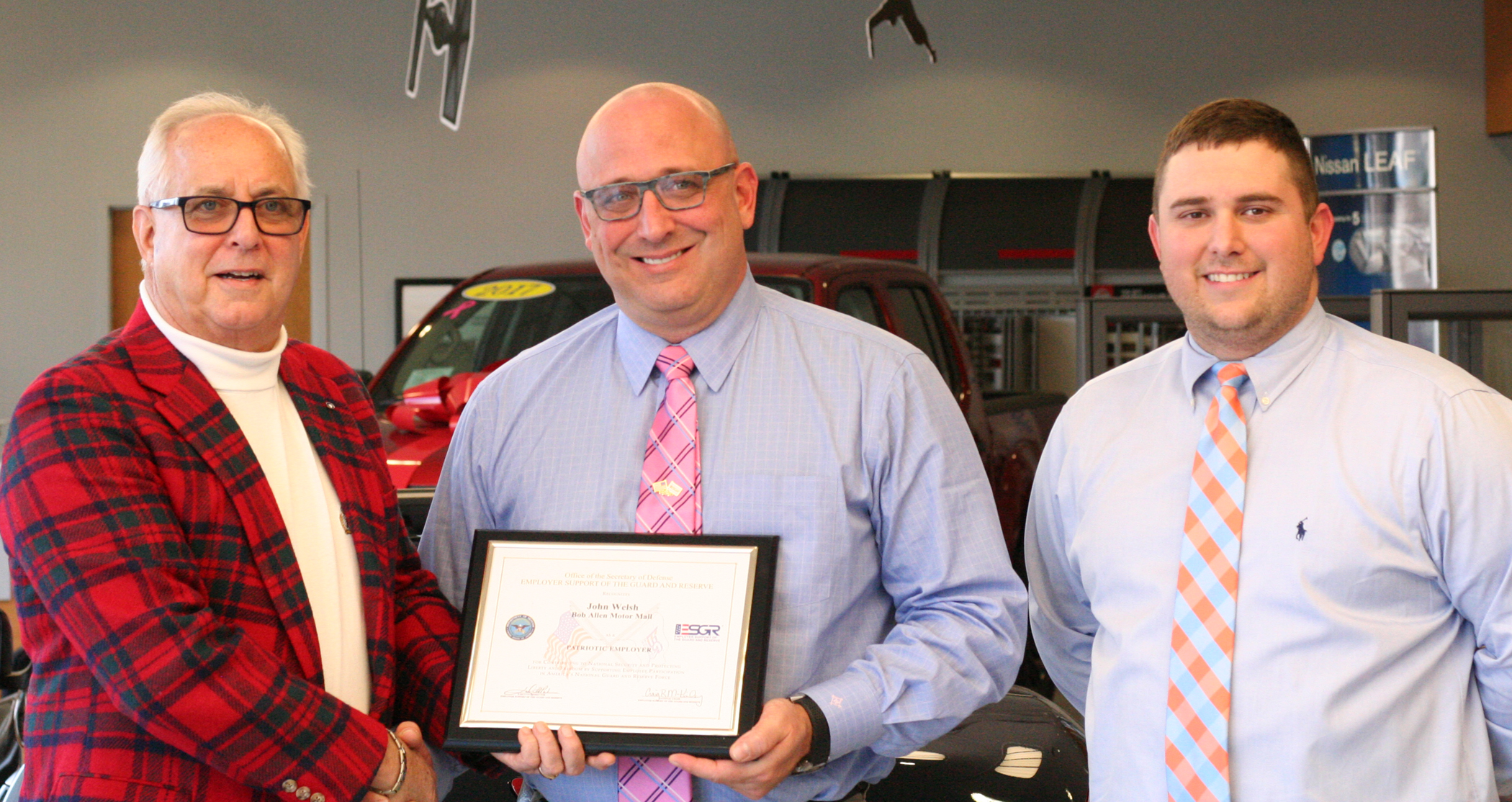 Manager at Bob Allen recognized for supporting military employees The