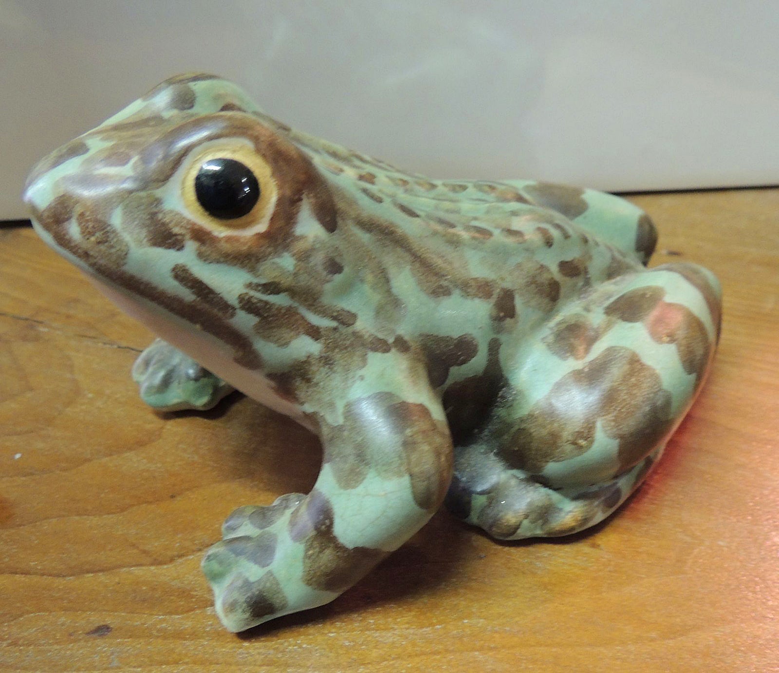 Grandmother's Weller frog symbolizes luck when it comes to value